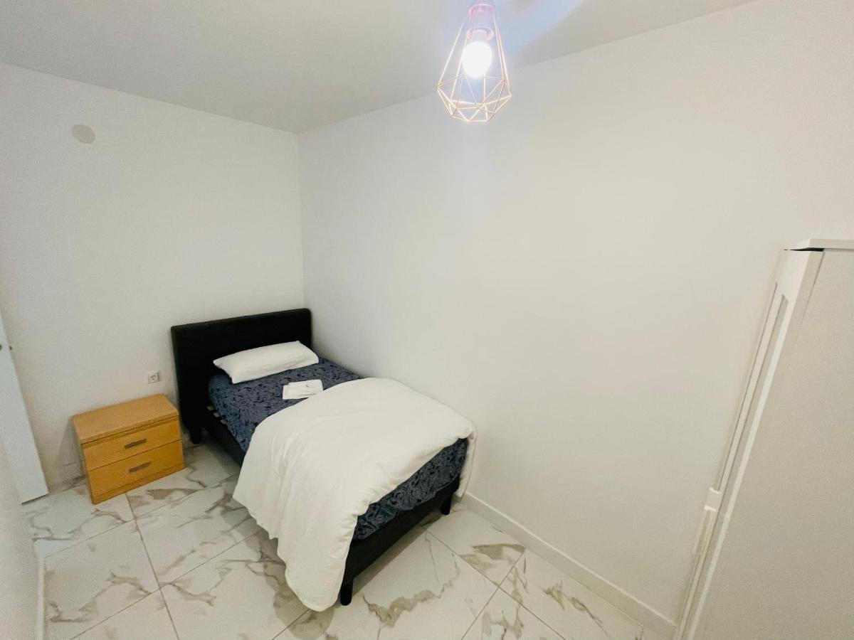 Queen Apartments Santa Coloma de Gramanet 外观 照片